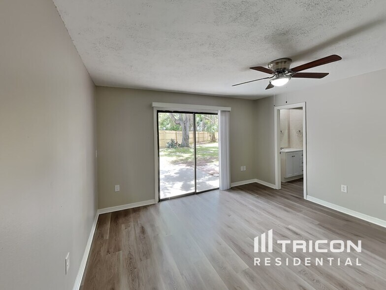 Building Photo - 2962 Woodpine Cir