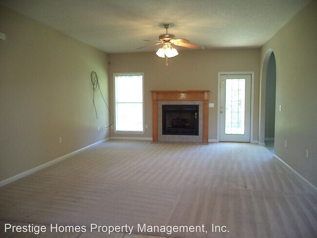 Building Photo - 3 br, 2 bath House - 160 Eagle Bend