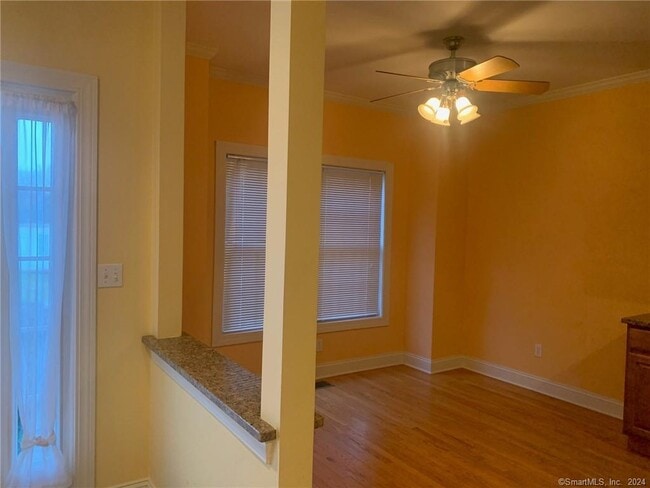 Building Photo - 5 Pondview Cir