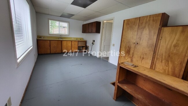 Building Photo - Charming 3BD | 2BA Cottage + Bonus Room - ...