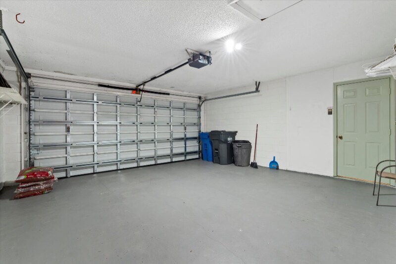 Building Photo - 1741 Elk Spring Dr