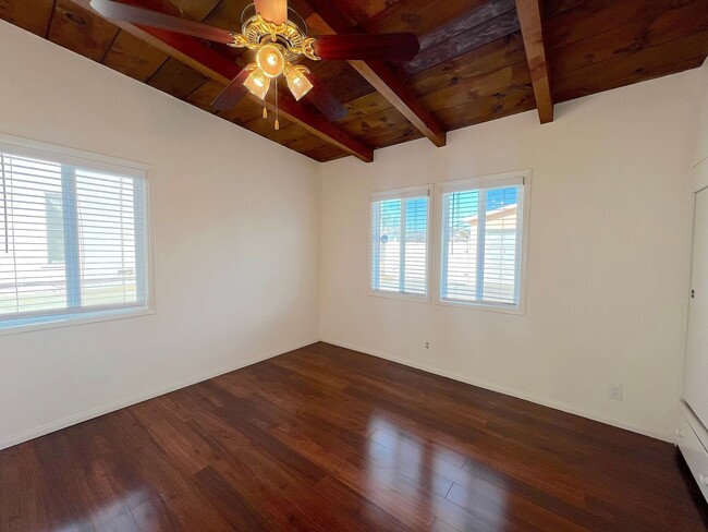 Building Photo - 2 Bedroom Cypress home available at great ...