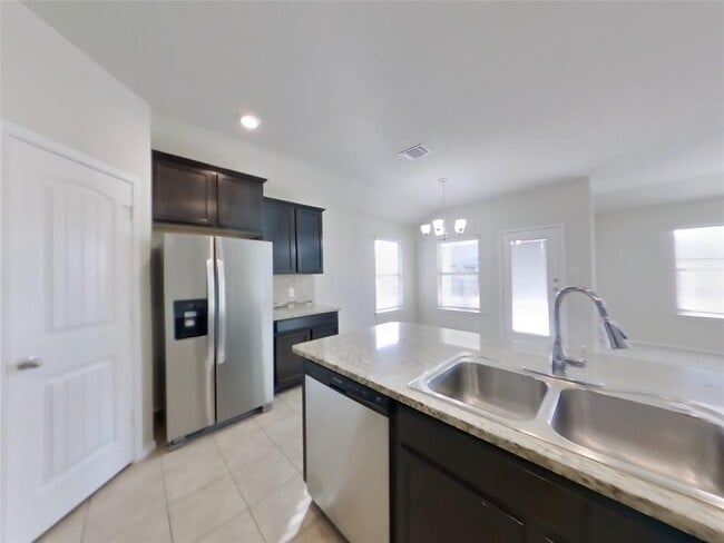 Building Photo - 1152 Ibis Falls Loop