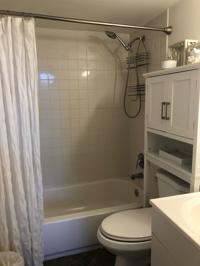 Building Photo - 3000 N Ocean Blvd