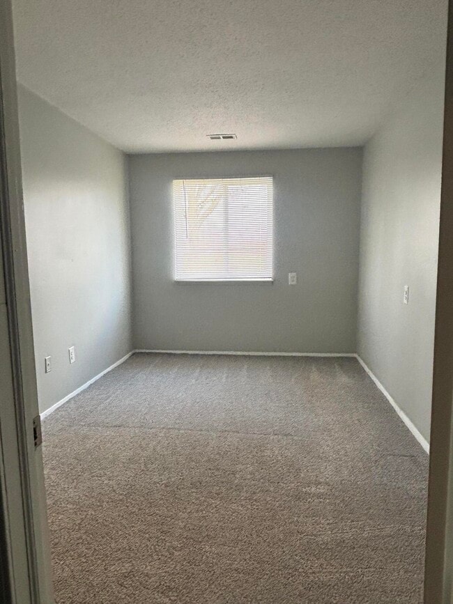 Building Photo - 157 Canfield St