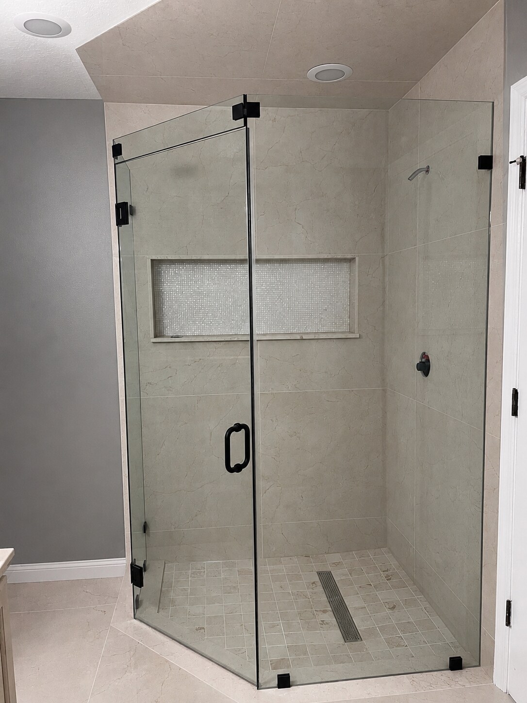 Full Master bathroom - 6520 Las Palmas Way