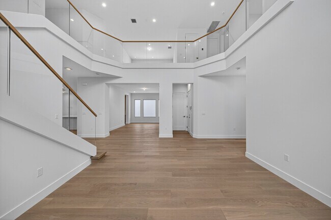 Building Photo - 9361 Sunflower Mdw Rd