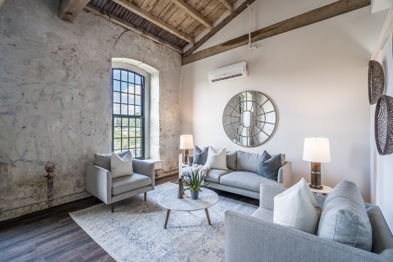 Building Photo - 3715 Main St