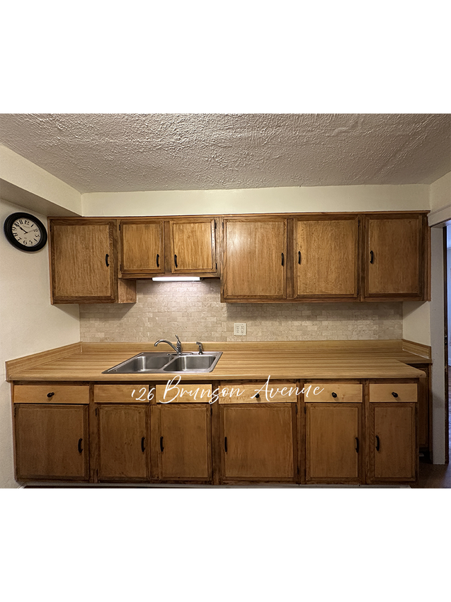 Building Photo - 126 Brunson Ave