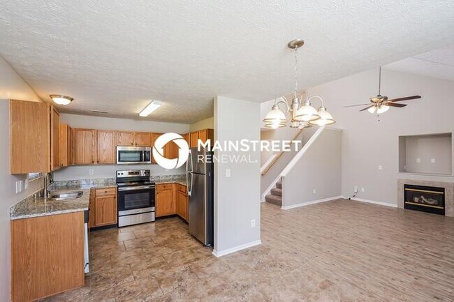 Building Photo - 3 Bedroom Pet-Friendly Home in Louisville,...