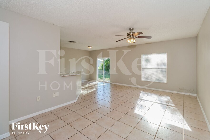 Building Photo - 111 Marsh St