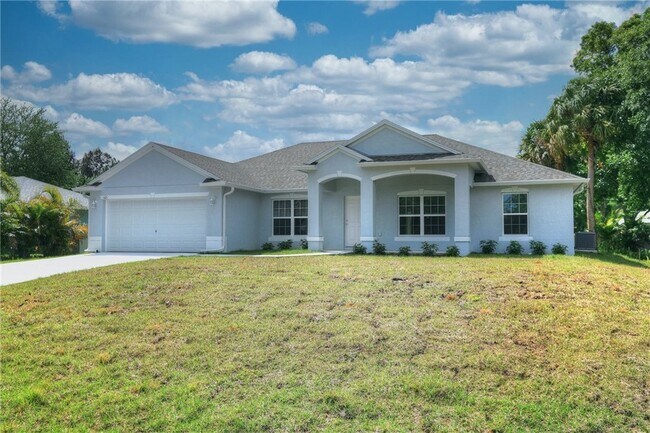Building Photo - 426 Lanfair Ave