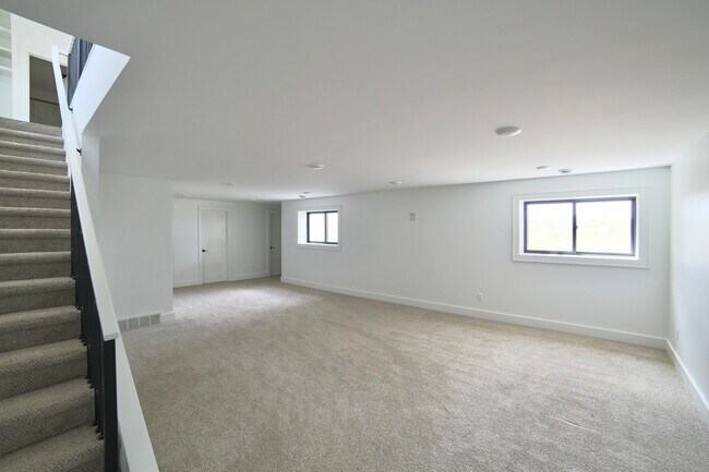 Building Photo - 1830 22nd St S