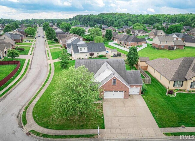 Building Photo - 2747 Thornhill Dr
