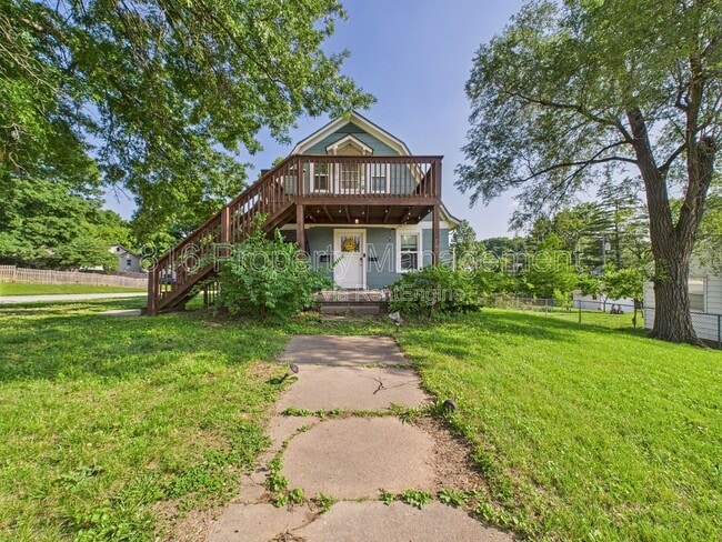 Building Photo - 701 W Kansas St