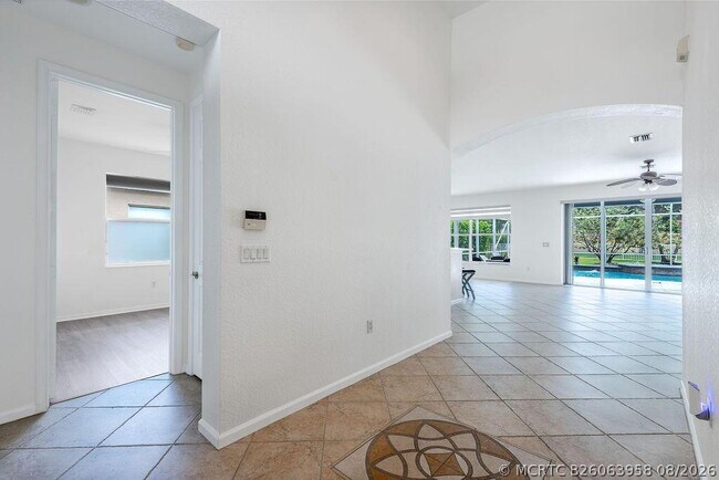 Building Photo - 116 Bella Vista Way