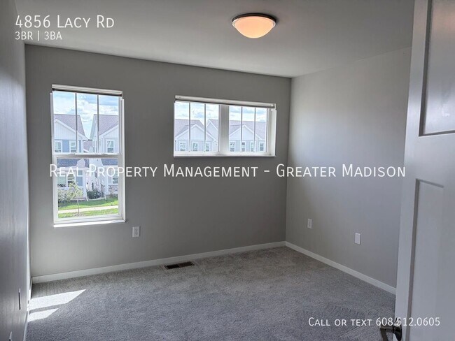 Building Photo - 4856 Lacy Rd