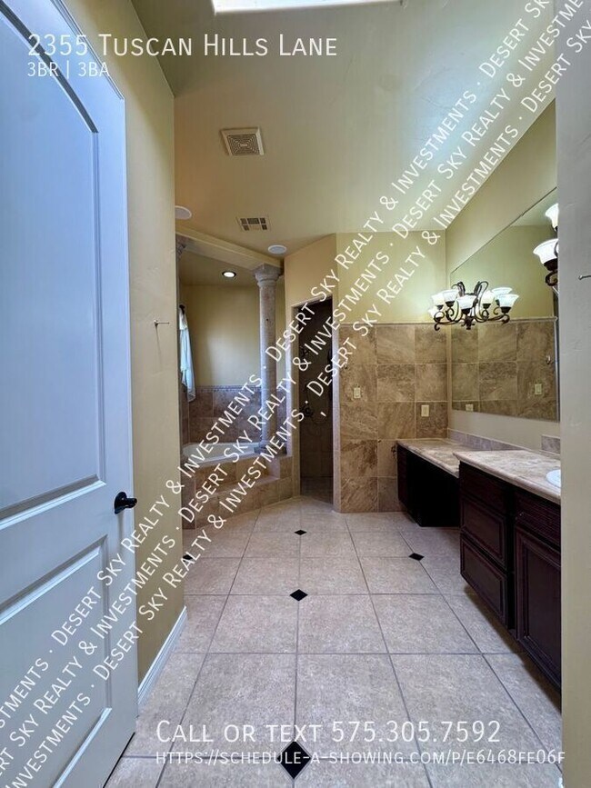 Building Photo - 2355 Tuscan Hills Ln