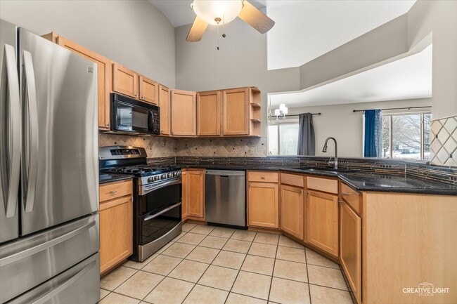 Building Photo - 3018 Coastal Dr