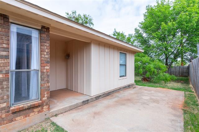 Building Photo - 4074 Russell Ave