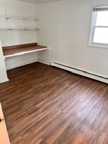 Building Photo - 133 Meadville St
