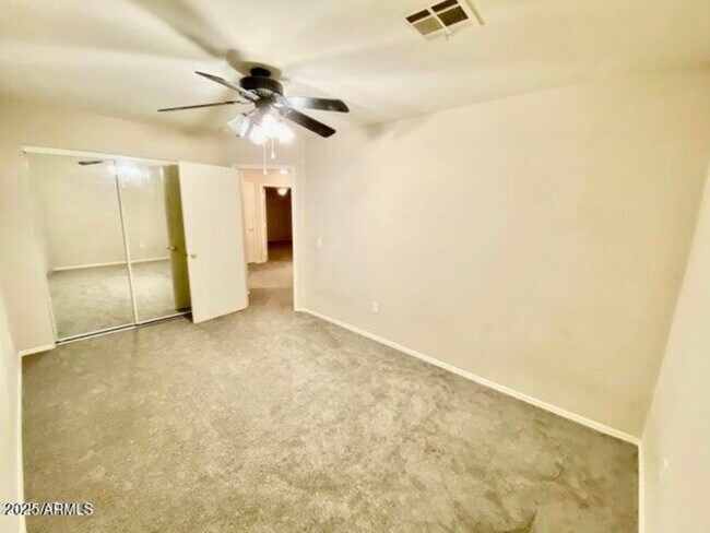 Building Photo - 4056 E Abraham Ln