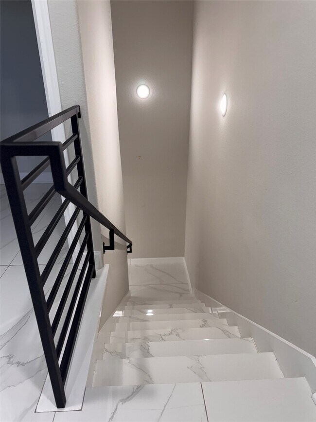 Building Photo - 4406 Oats St