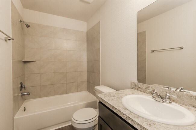 Building Photo - 2715 Atlas Dr