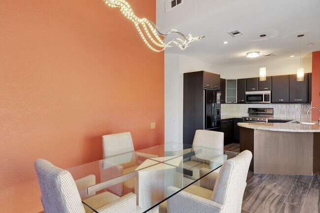 Building Photo - 73416 Irontree Dr