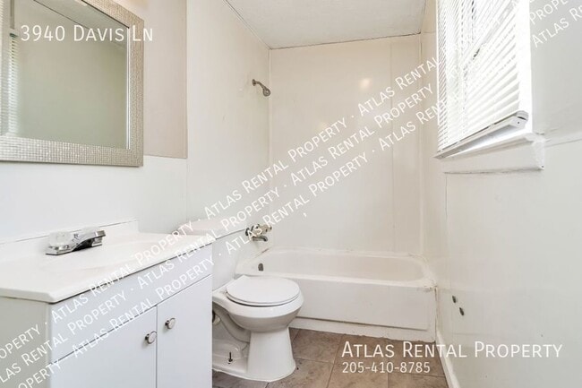 Building Photo - 3940 Davis Ln