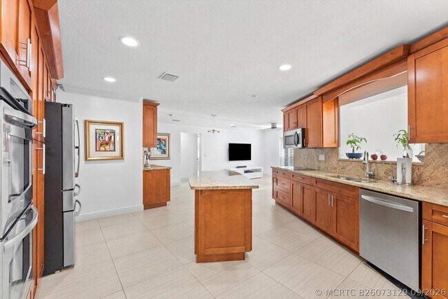 Building Photo - 701 Buoy Rd