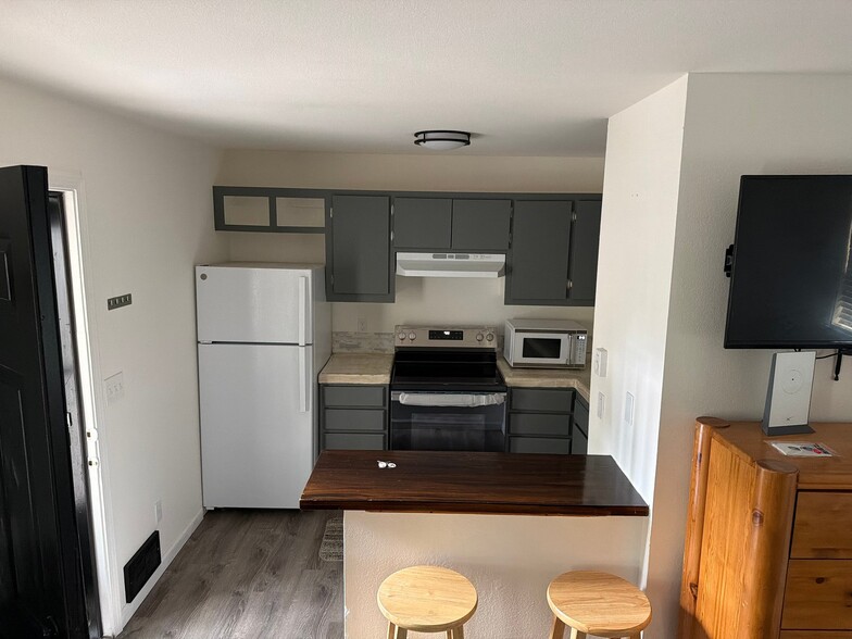 Building Photo - 113 Loretta Ct