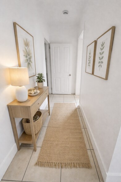 Building Photo - 1056 Orange Ave