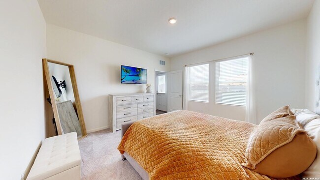 Building Photo - 5814 Lilac Lndg