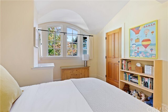 Building Photo - 2310 Bowdoin St