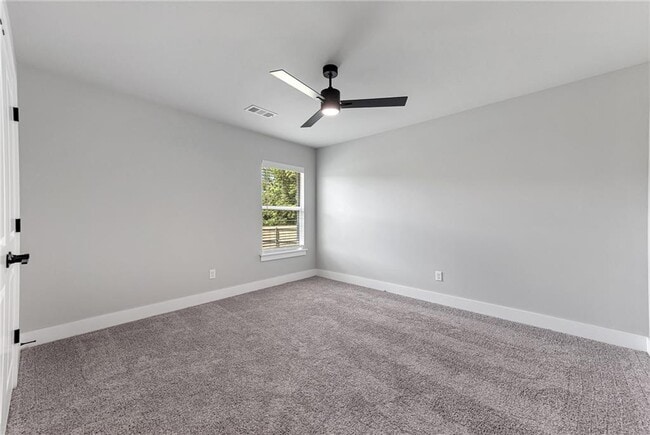 Building Photo - 55 Watson Ln