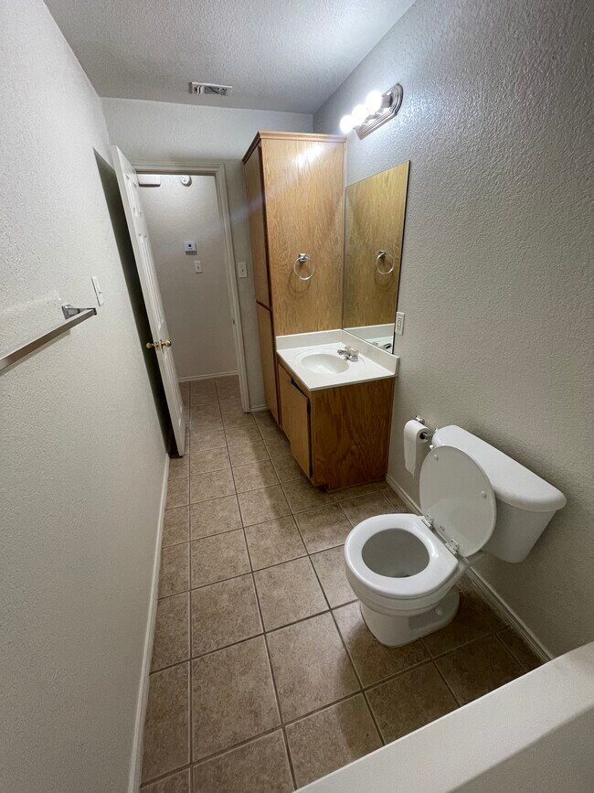 Building Photo - 201 Dale Earnhardt Dr