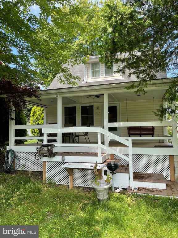 Building Photo - 2412 Poplar Rd