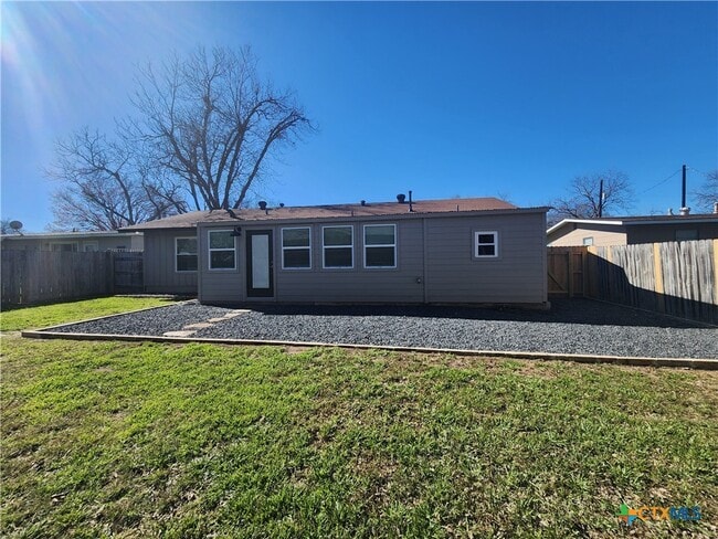 Building Photo - 362 Lockener Ave