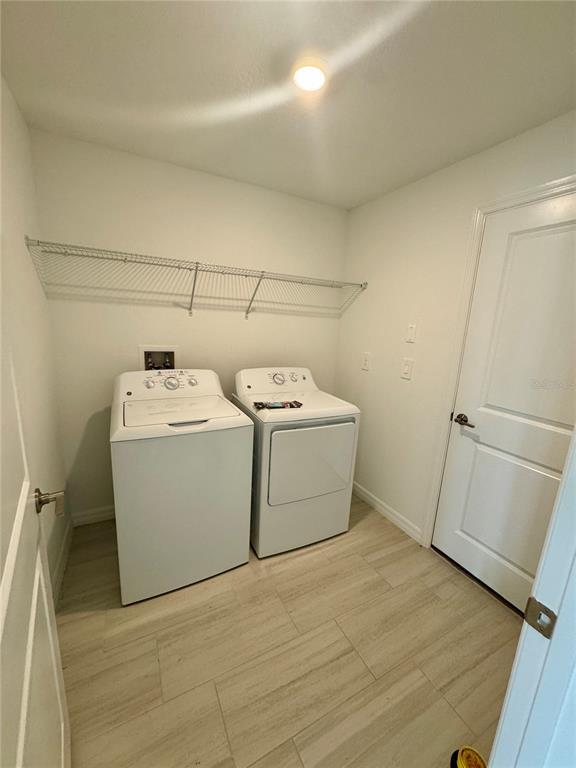 Building Photo - 8828 Bay Leaf Dr
