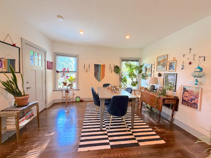 Building Photo - 1419 Fischer St