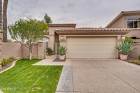 Building Photo - 10193 E Bayview Dr