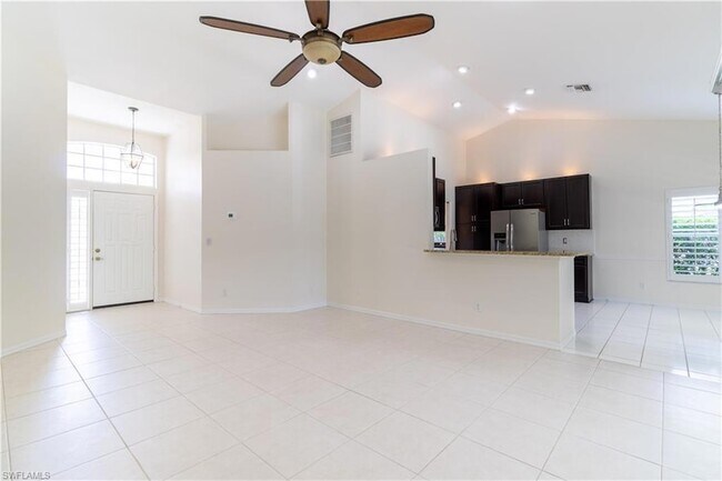 Building Photo - 687 Melville Ct