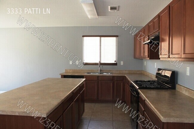 Building Photo - 3333 Patti Ln