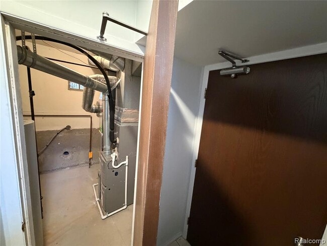 Building Photo - 20923 W Glen Haven Cir