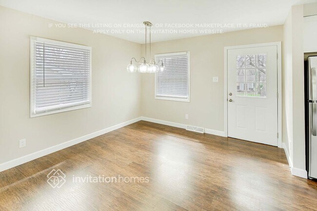 Building Photo - 4240 Winedale Ln