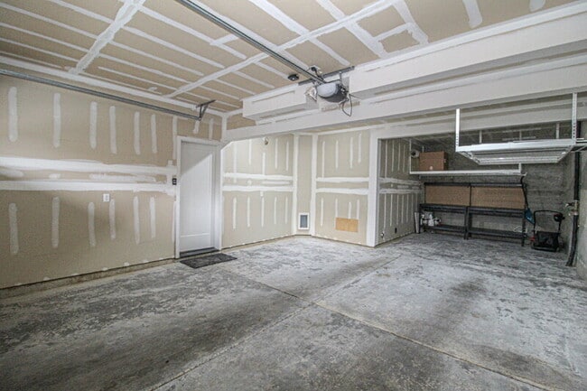 Building Photo - 1418 184th Pl SE