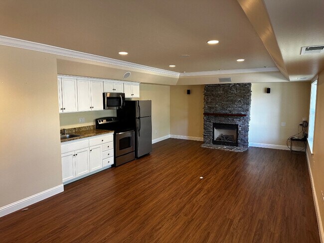 Building Photo - 449 Park Ridge Pl