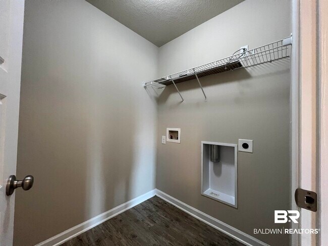 Building Photo - 10286 Shetland Dr