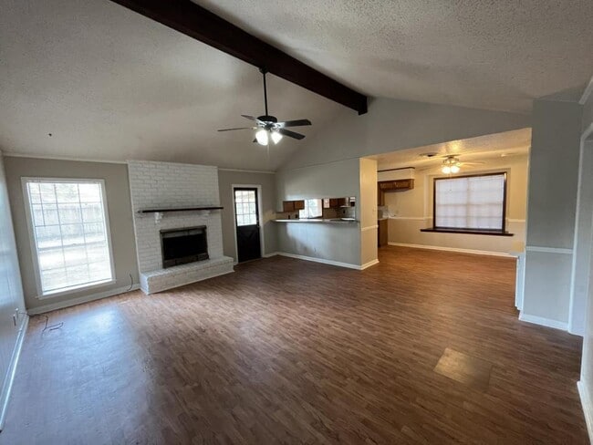 Building Photo - 603 Antietam Dr